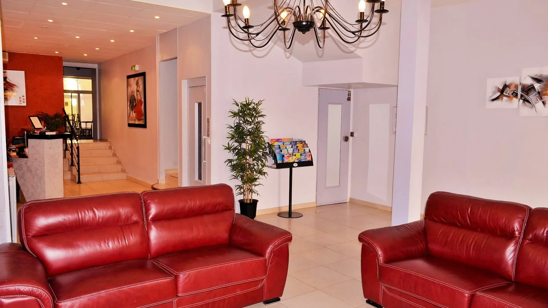 Hotel Paradis - Marseille Centre Prefecture 2*,  Frankrig